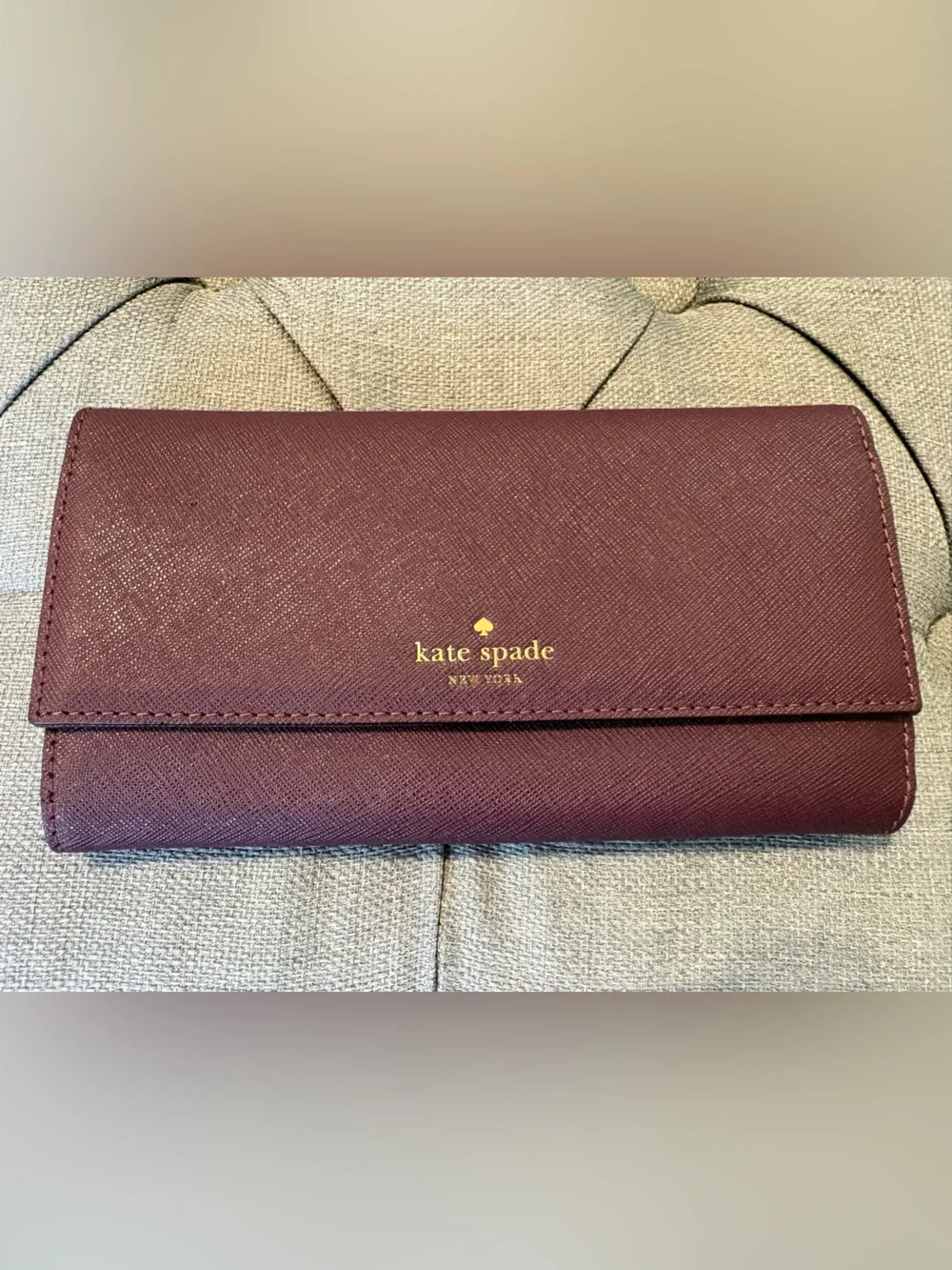 Kate Spade Winni Saffiano Leather Wallet Phone Crossbody Clutch Burgundy - EUC